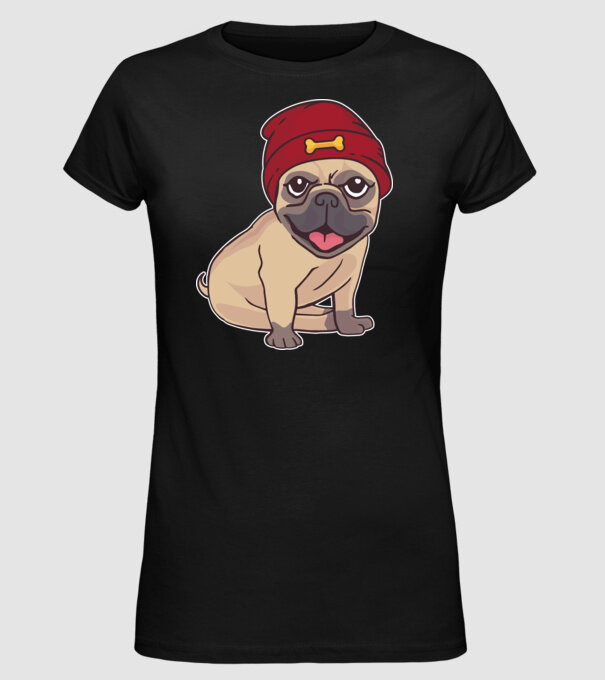 Mops cu șapcă model negru pe tricou