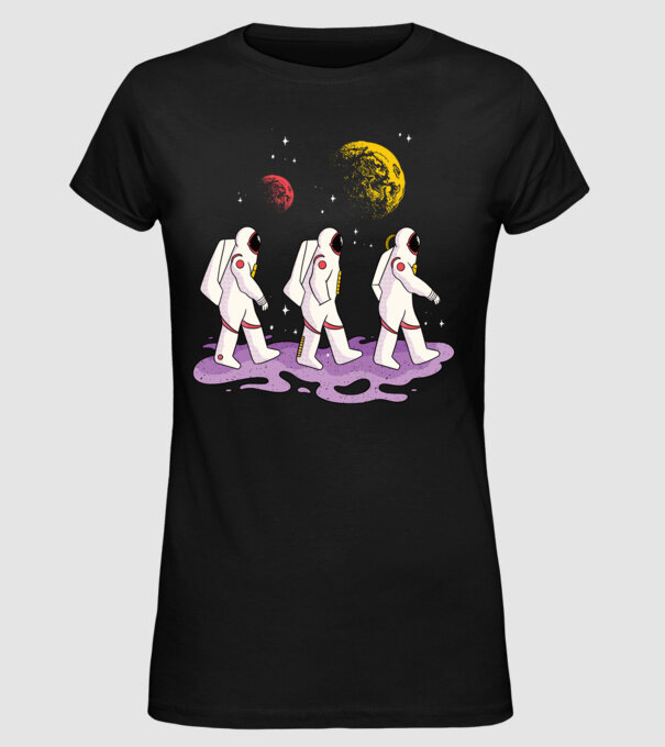 Plimbare Astronaut model negru pe tricou