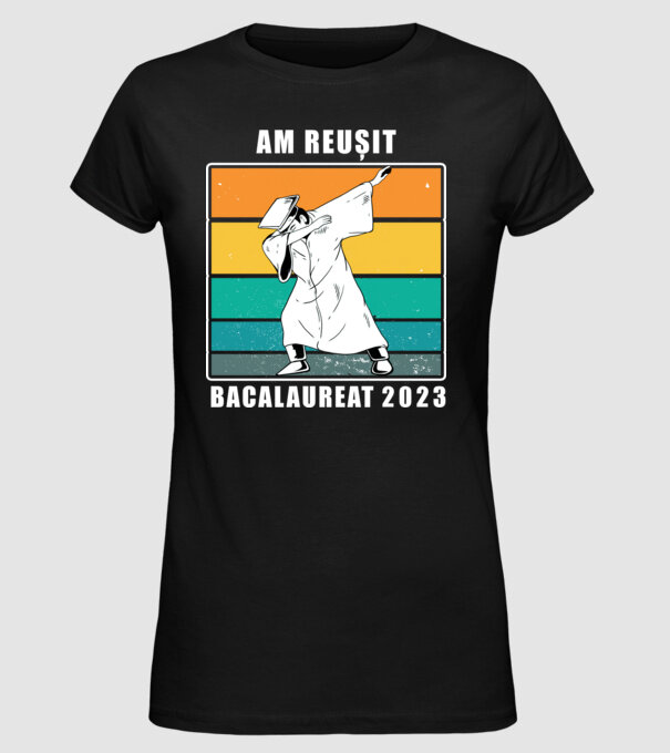 Am reușit 2023 model negru pe tricou