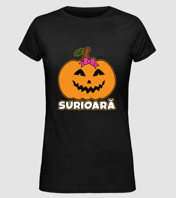surioară model negru pe tricou