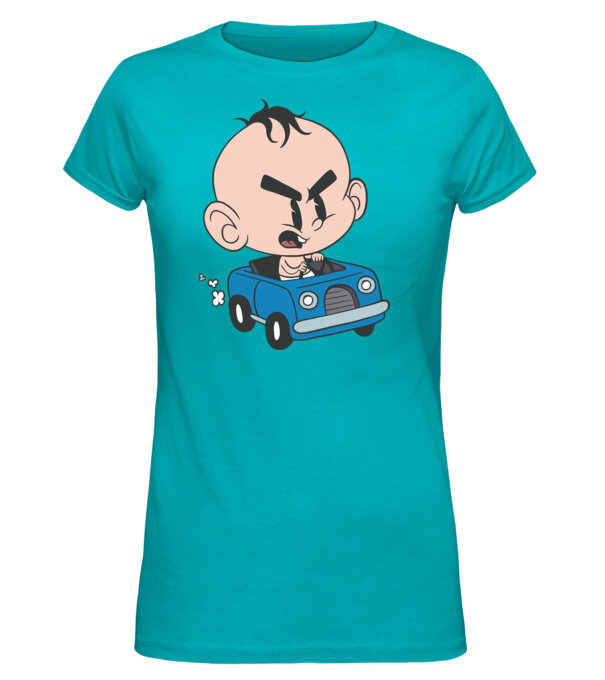  model  pe tricou