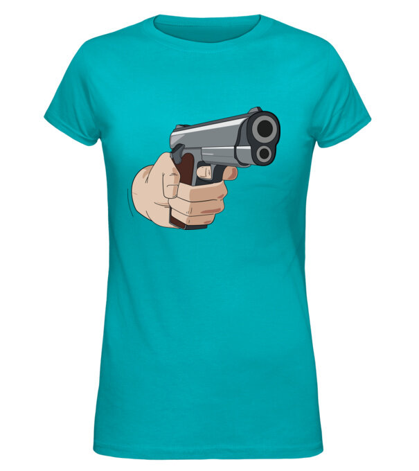  model  pe tricou