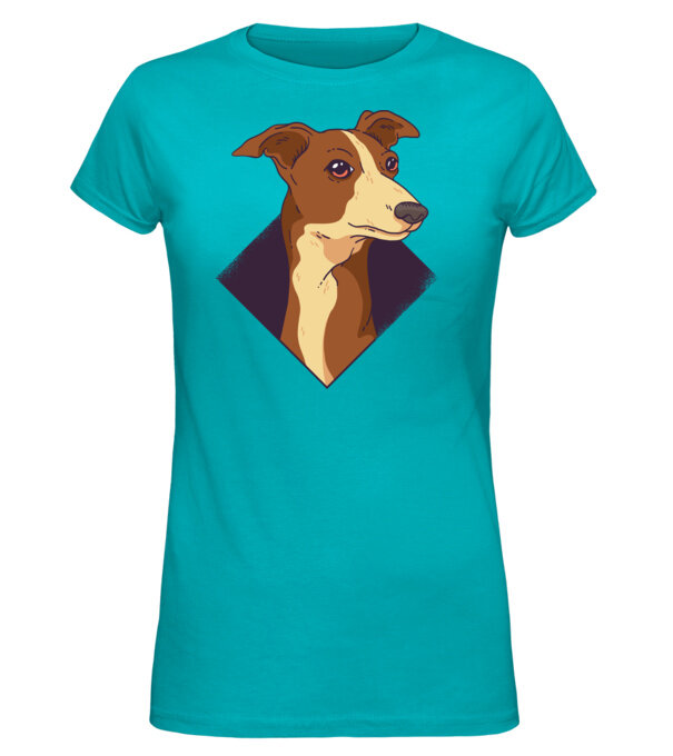  model  pe tricou