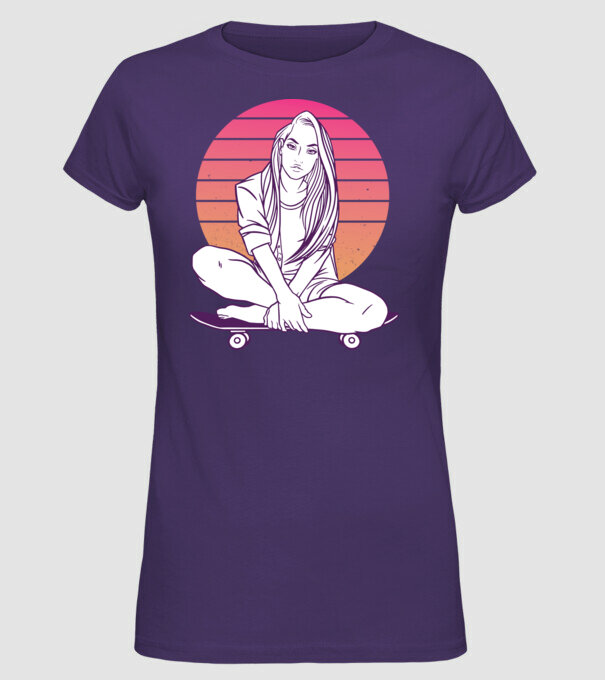 Fată Skateboarder model mov pe tricou