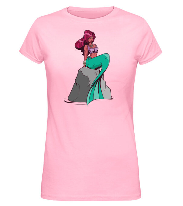 model  pe tricou