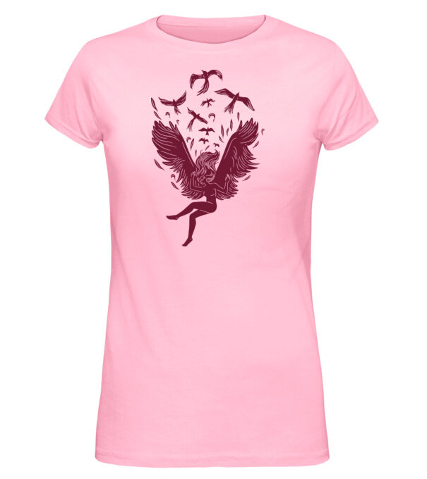  model  pe tricou