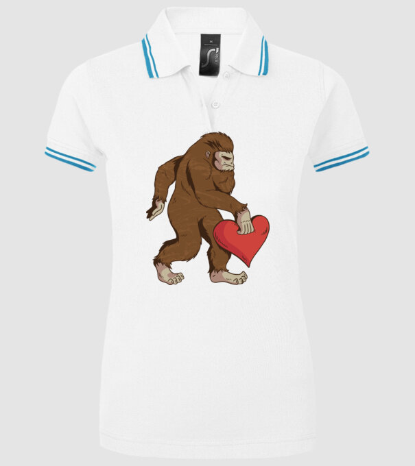 Bigfoot Yeti cu inimă model alb pe tricou