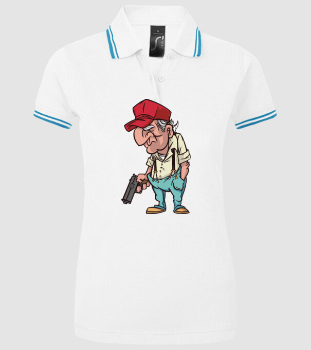Bătrân cu armă model alb pe tricou