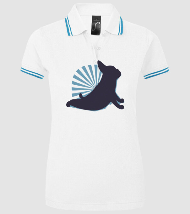 Mops Yoga model alb pe tricou