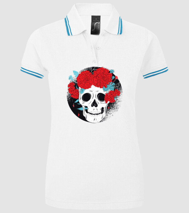Craniu cu flori model alb pe tricou