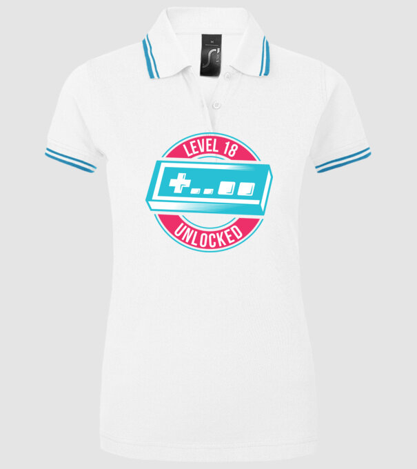 Level 18 Unlocked 18th Birthday model alb pe tricou