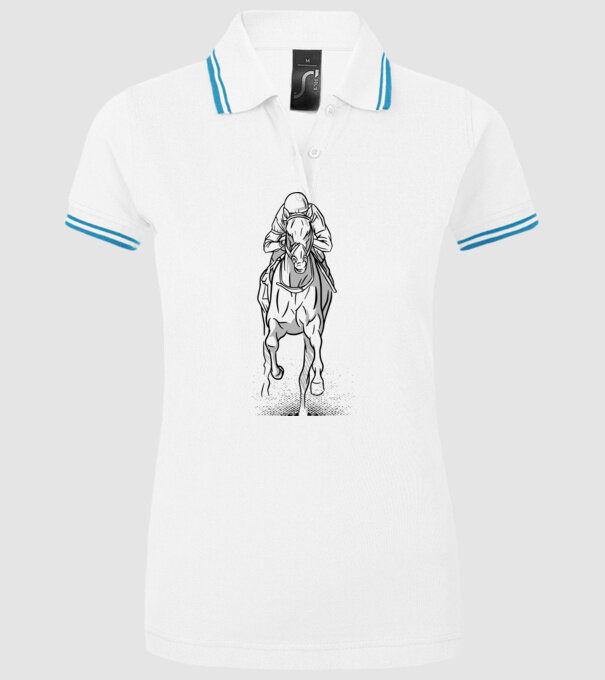 Cursă de cai model alb pe tricou
