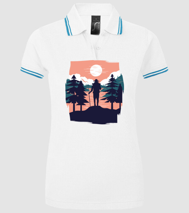 Drumeție model alb pe tricou