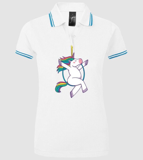 Unicorn pe cerc model alb pe tricou