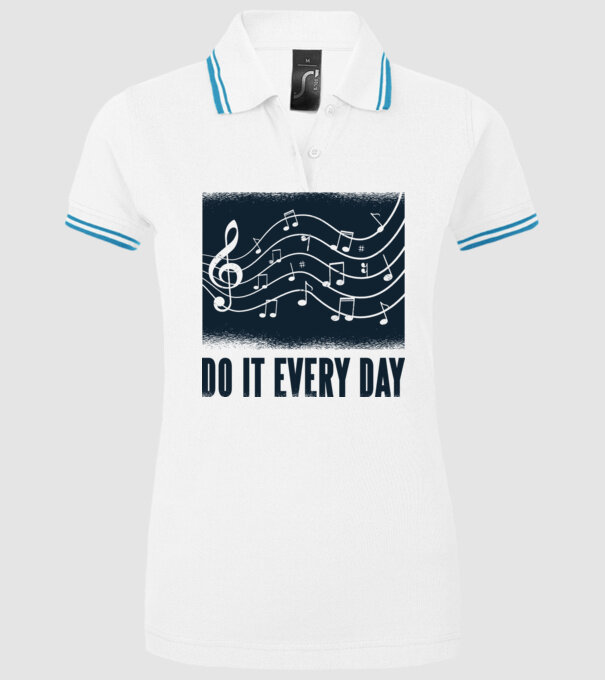 Note muzicale model alb pe tricou