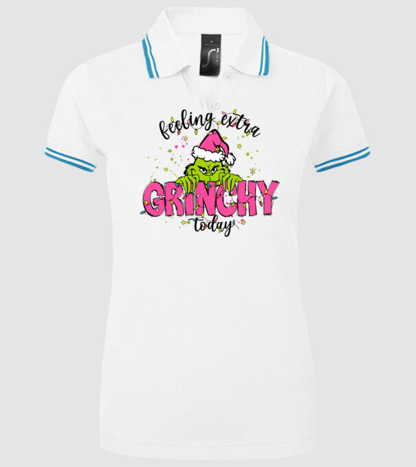 Feeling extra Grinchy today model alb pe tricou