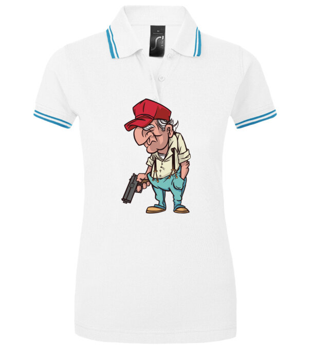  model  pe tricou