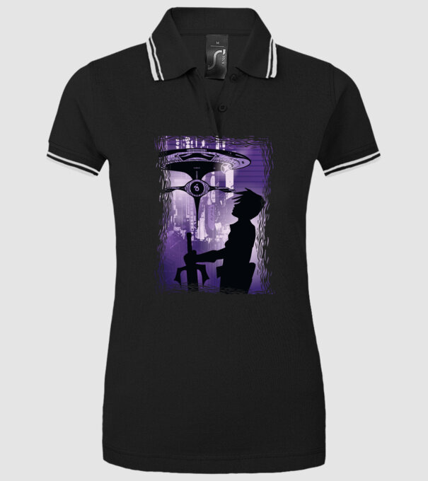 Navă spațială Anime model negru pe tricou