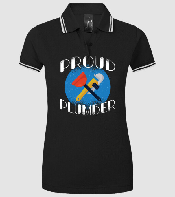Instalator mândru model negru pe tricou