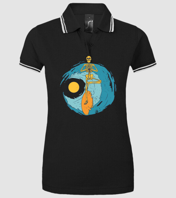 Schelet Surfer model negru pe tricou