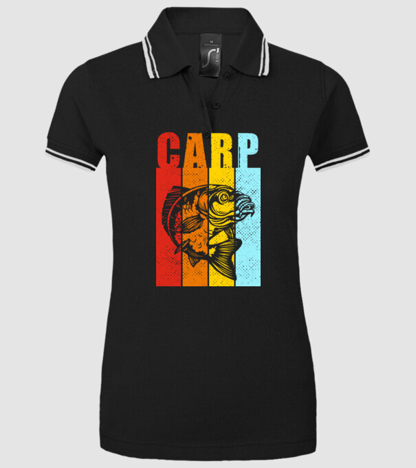 Carp Pescuit model negru pe tricou