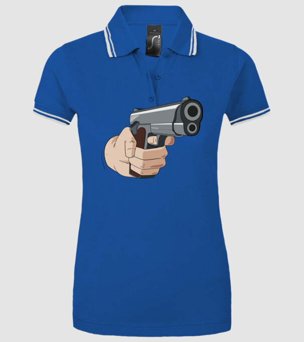Pistol model albastru regal pe tricou