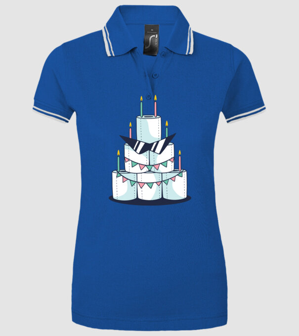 Tort de zi de naștere din hârtie igienică model albastru regal pe tricou