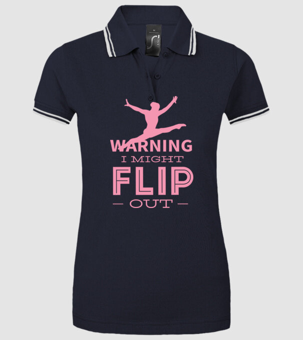 Gimnast model albastru închis pe tricou