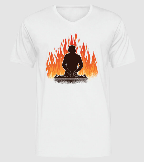 DJ Flăcări model alb pe tricou