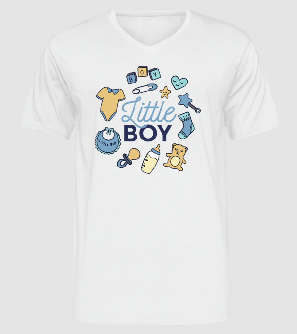 Băiețel model alb pe tricou