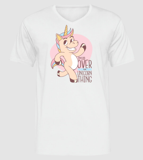Am trecut de mult peste perioada de Unicorn model alb pe tricou