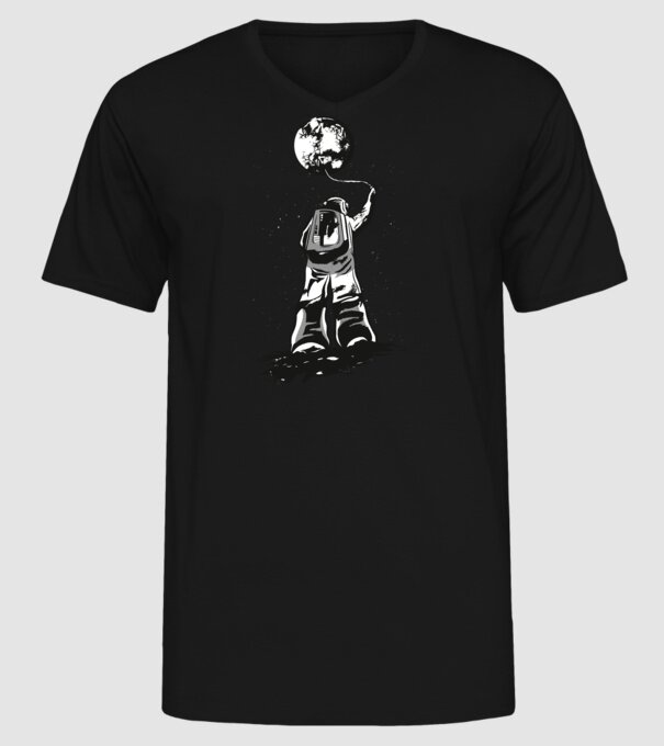 Astronaut Lună model negru pe tricou