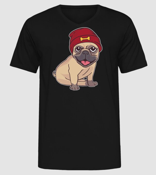 Mops cu șapcă model negru pe tricou