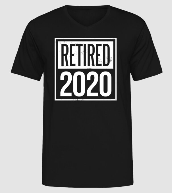 model negru pe tricou