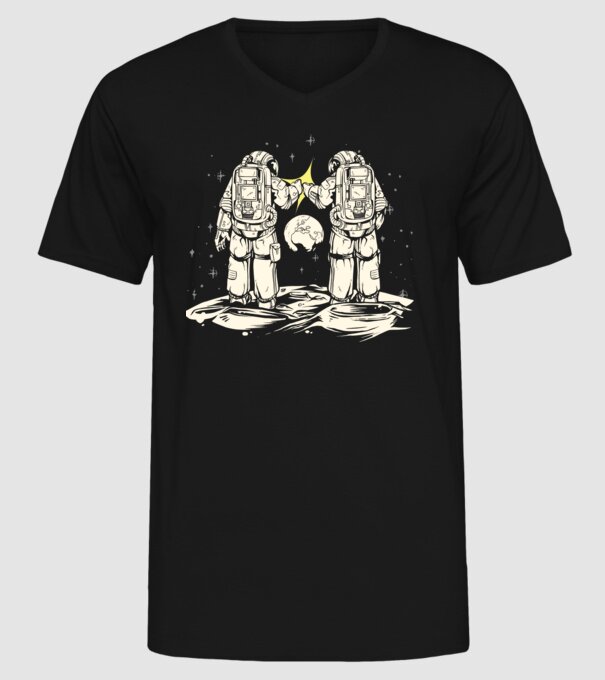 Prieteni Astronaut model negru pe tricou