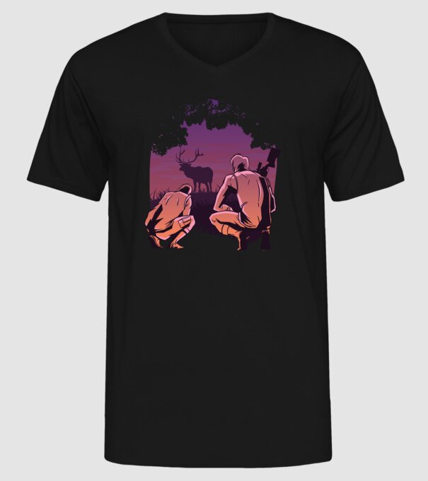 Vânătoare model negru pe tricou