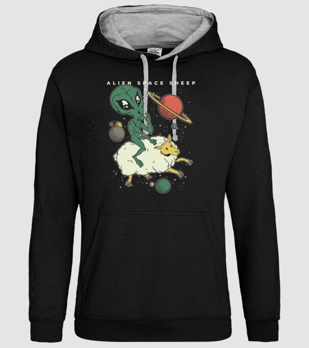 Alien În spațiu model negru pe tricou