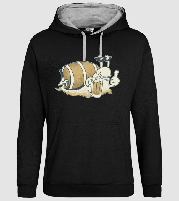 Melc cu bere model negru pe tricou