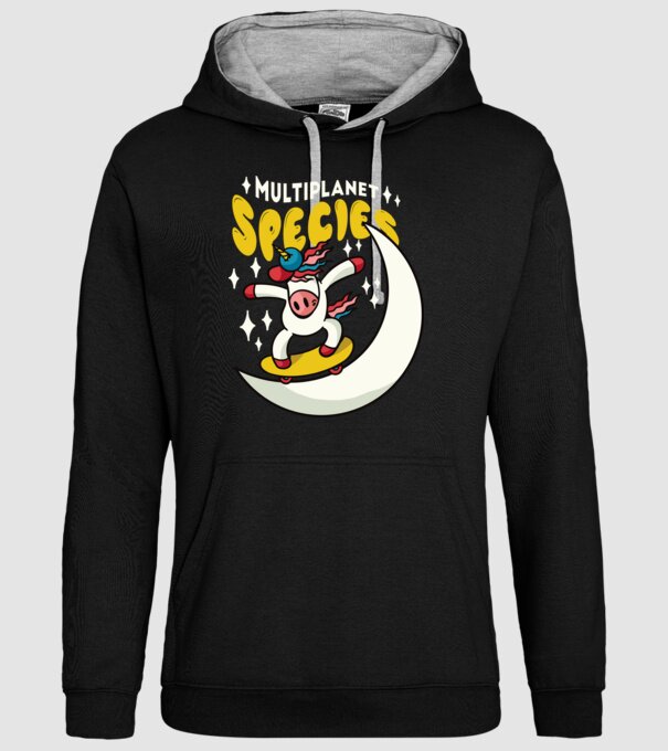 Skateboarding unicorn model negru pe tricou