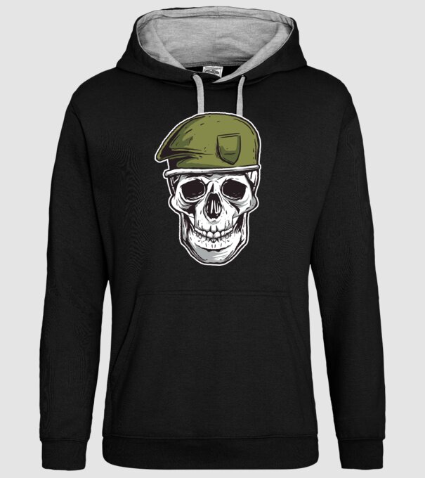 Craniu Soldat model negru pe tricou