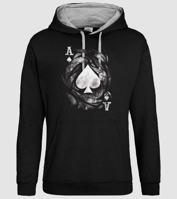 As de pică model negru pe tricou