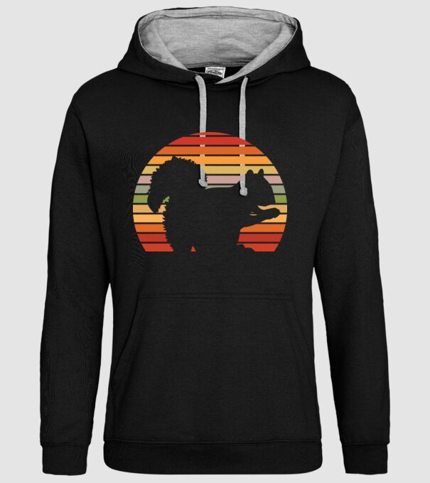 Veveriță Retro model negru pe tricou