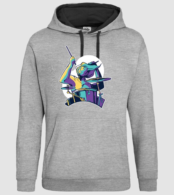 Baterist model gri pe tricou