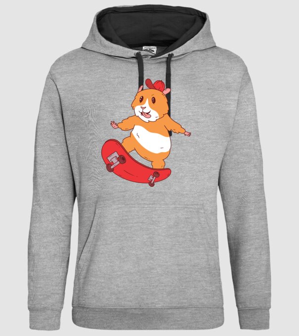 Hamster Skateboarder model gri pe tricou
