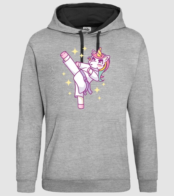 Karate unicorn model gri pe tricou