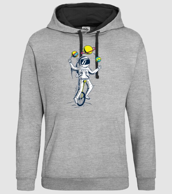 Jongler Astronaut model gri pe tricou