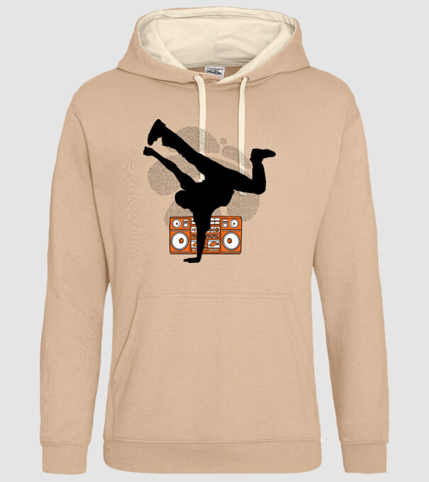 Dansator Break model nisipiu pe tricou