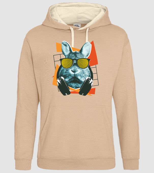 DJ Iepure model nisipiu pe tricou