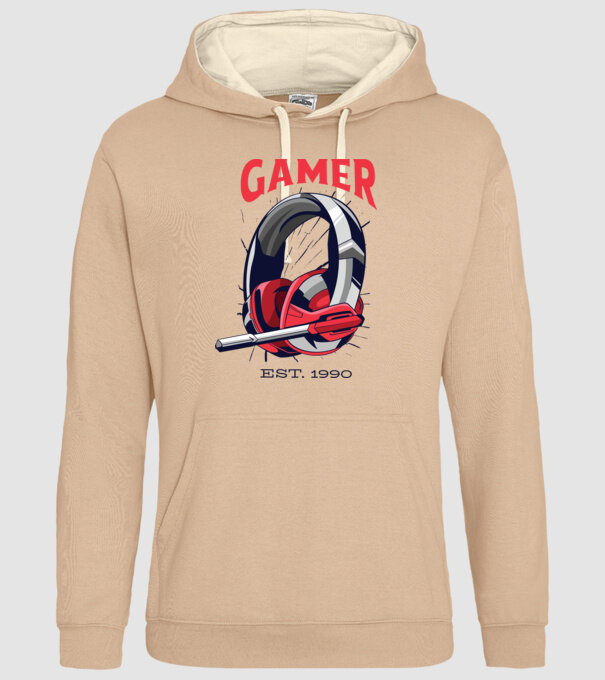 Gamer est. 1990 model nisipiu pe tricou