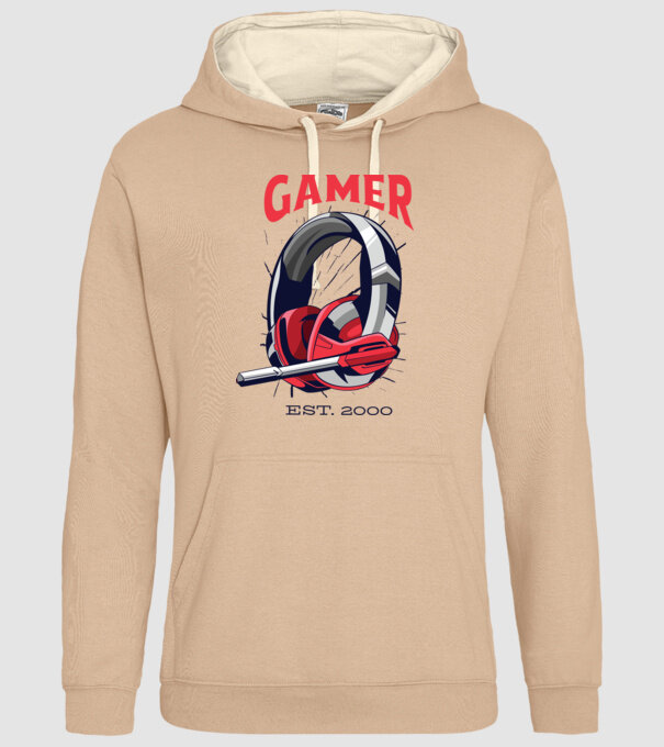 Gamer est. 2000 model nisipiu pe tricou